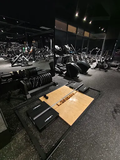 1 Month Pass w/ Annual Membership & Access Card